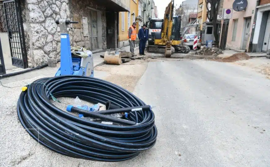 ViK na terenu i za vikend: U jednoj sarajevskoj ulici