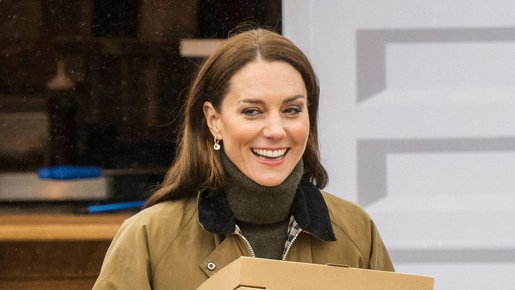 Kultna britanska jakna vodeći je trend zime 2025.: obožavala ju