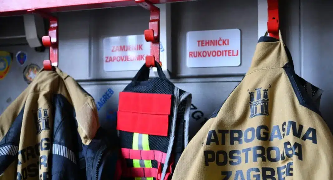vatrogasci u kampanji za novu REDMI Note 15 seriju