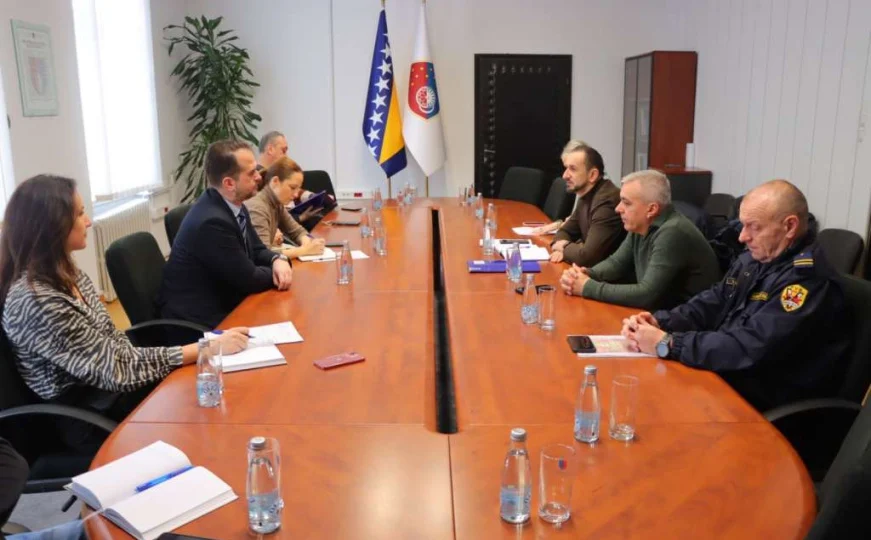 Vlada KS i Sindikat počeli pregovore o novom kolektivnom ugovoru
