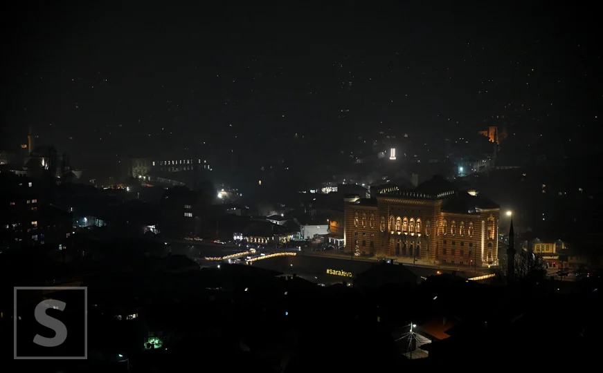 Zrak u Sarajevu večeras u kategoriji