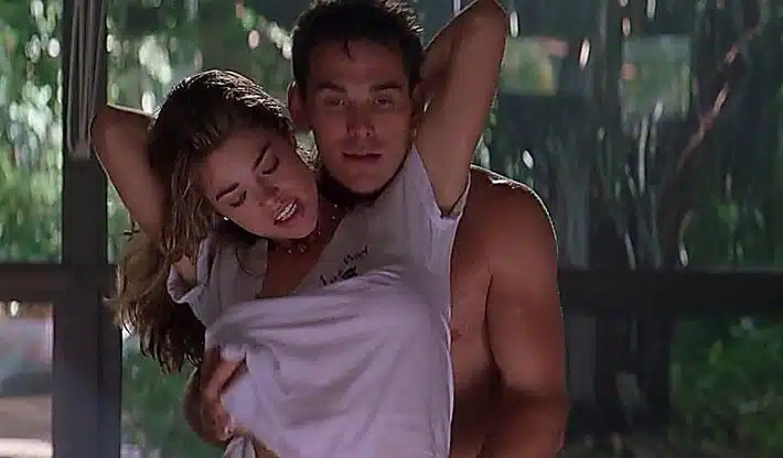 Bivši muž Denise Richards traži dio njezine zarade od golih