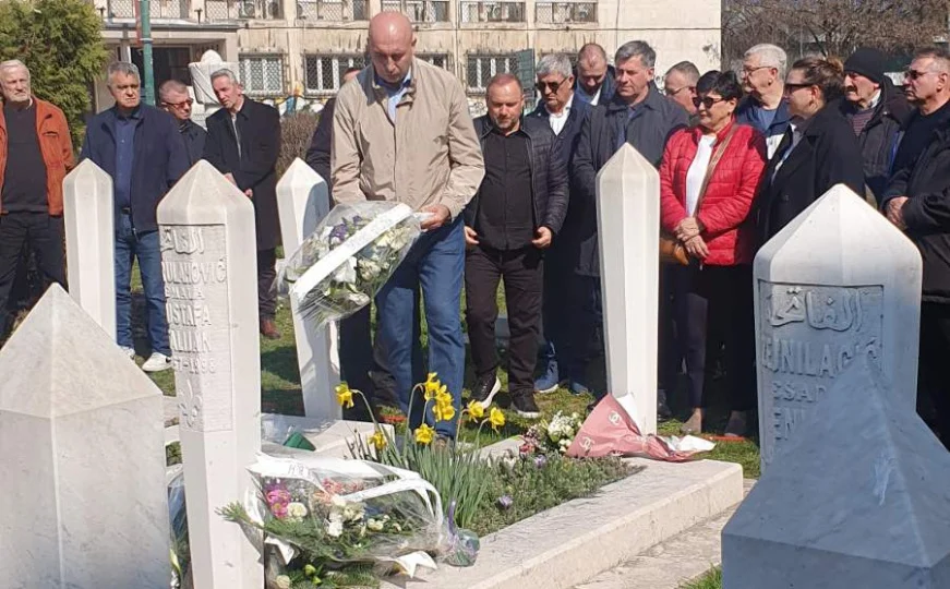 Heroj odbrane Sarajeva: Obilježena 28. godišnjica smrti generala Mustafe Hajrulahovića