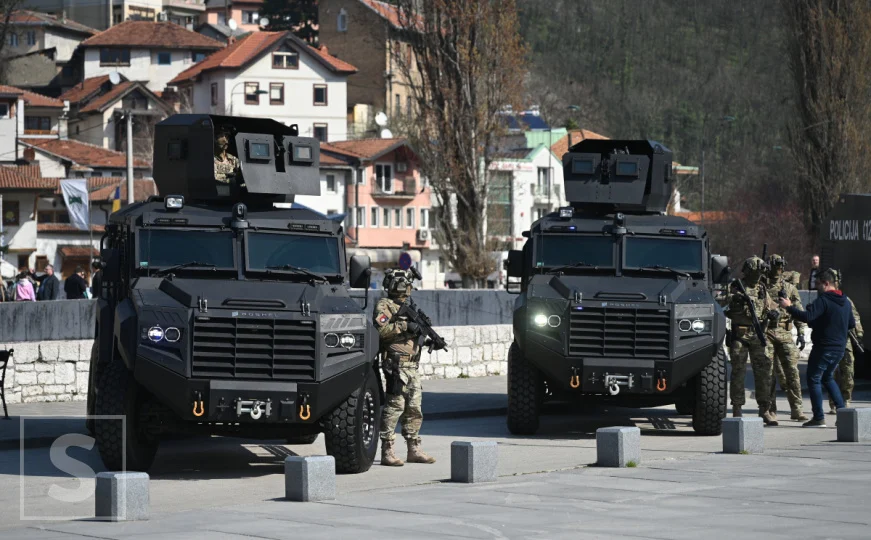 MUP KS dobija još tri nova specijalna oklopna vozila: Vlada