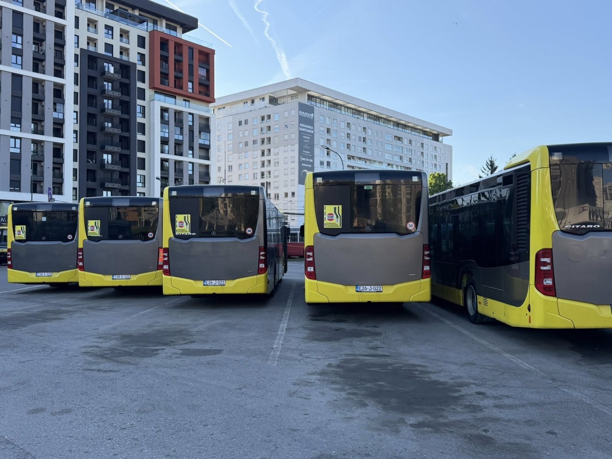 Autobusi