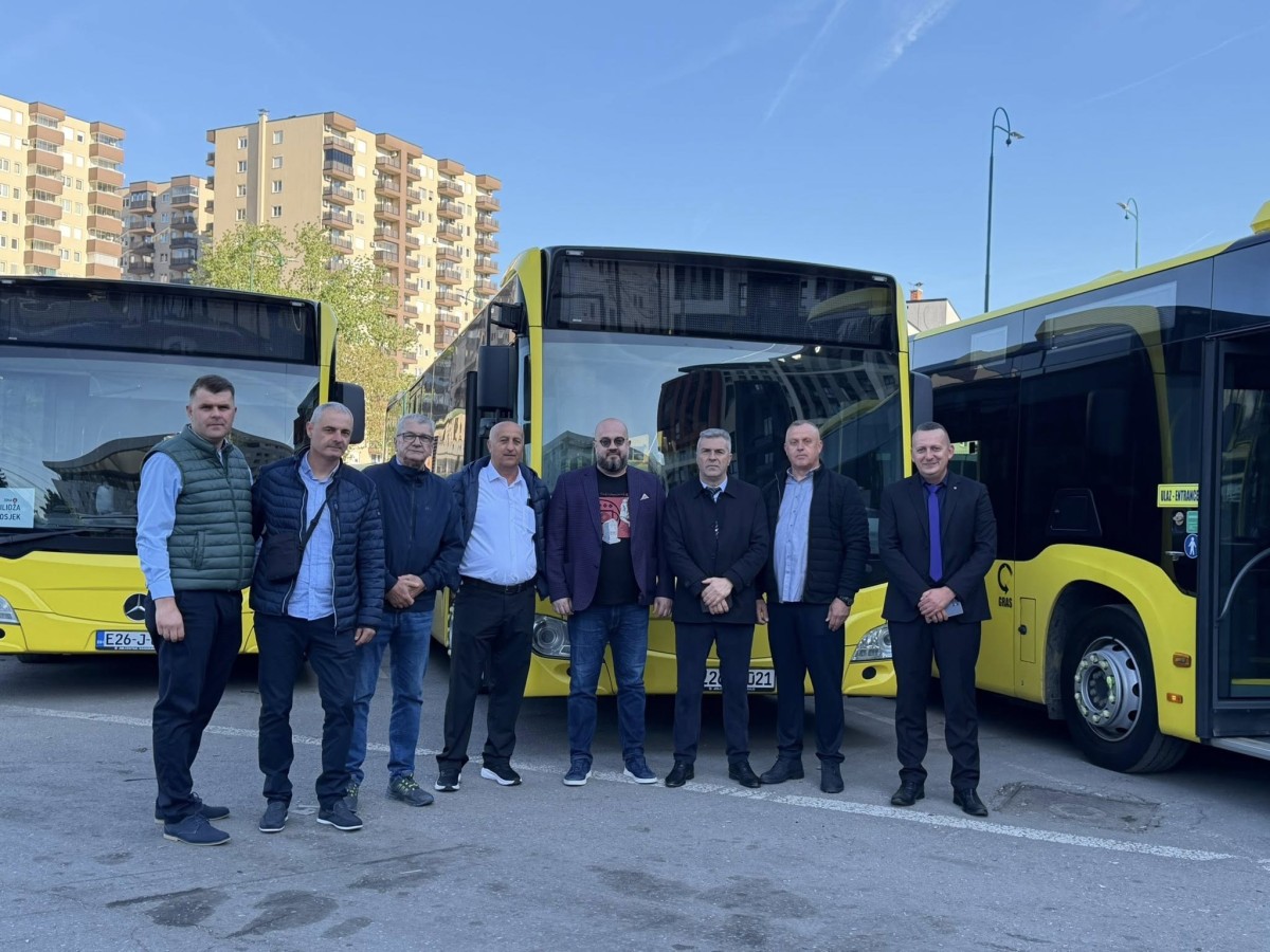 Autobusi, Adnan Šteta