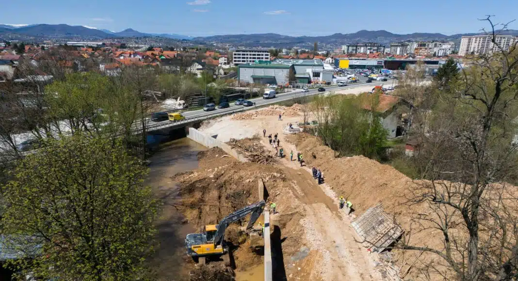 Nacelnik-Efendic-sa-predstavnicima-JP-Ceste-FBiH-obisao-gradiliste-na.jpg