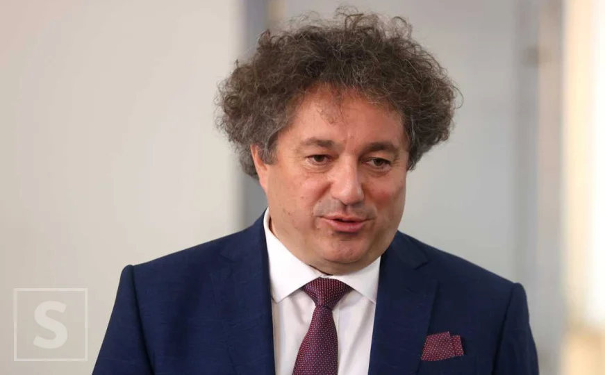 KCUS uveo robotsku hirurgiju: Uspješno izvedene prve asistirane operacije