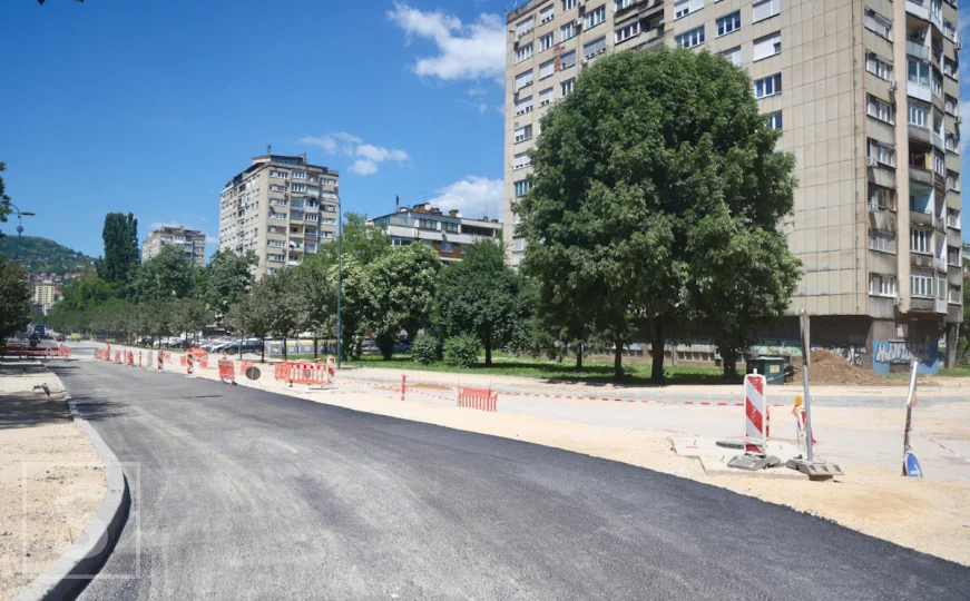 Radovi na Grbavici napreduju: Jedan dio ceste već asfaltiran