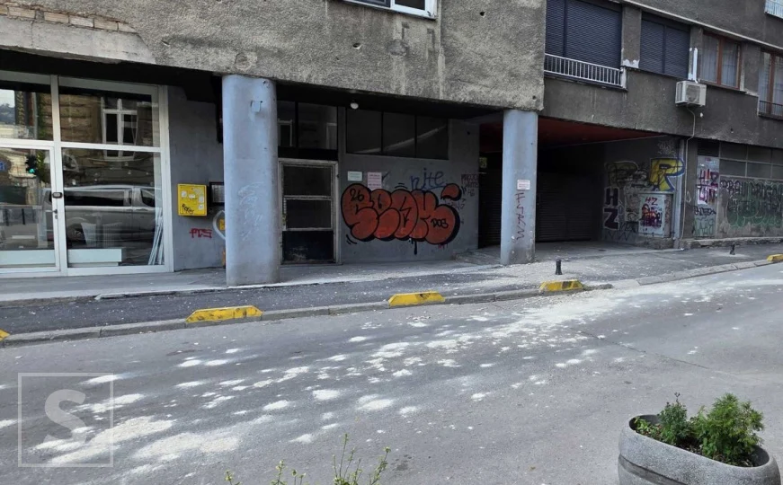 Novo obrušavanje fasade u centru Sarajeva
