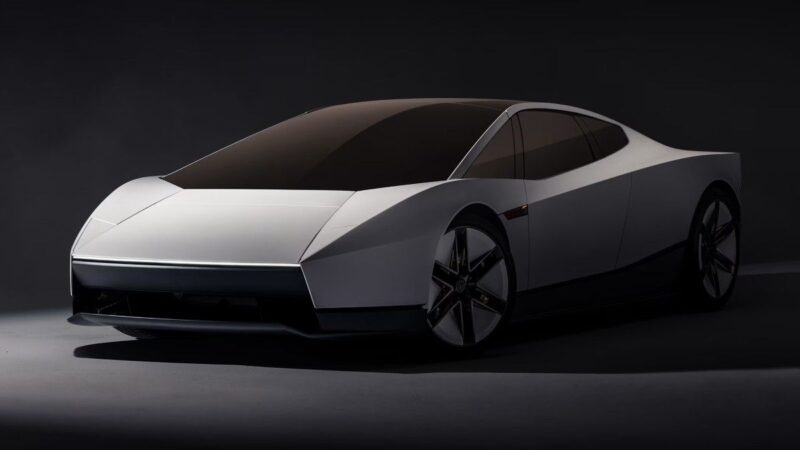 Tesla Roadster: Elon Musk otkrio superautomobil koji lebdi